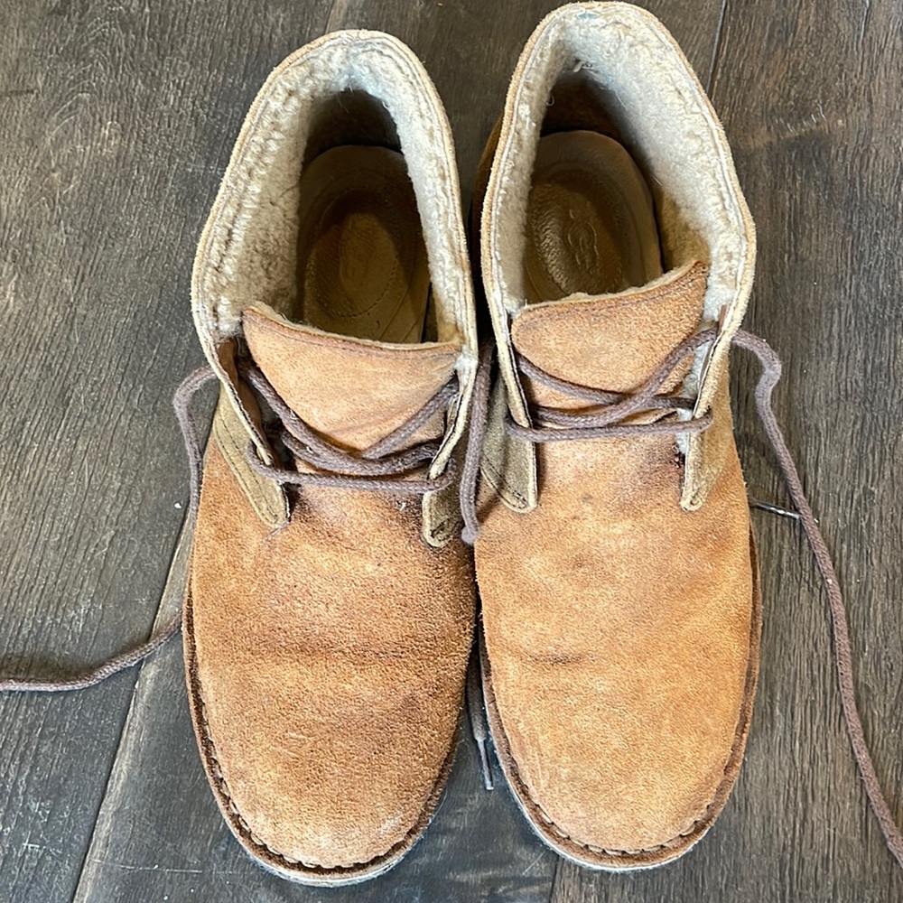 Men's Ugg Suede and Shearling Ankle Boots.  Size 12.